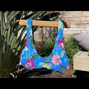 Tori Praver 🌺 Blue Floral Bikini Swimsuit Bralette Top Small